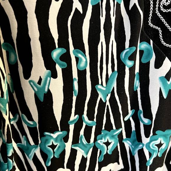 Cato Pullover Dress, Graphic design, Embroidery V-neck, L - Picture 8 of 9